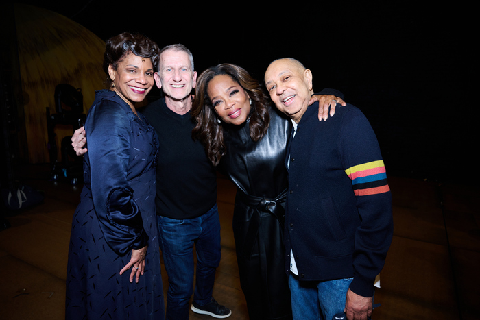 Photos: GYPSY Welcomes Oprah Winfrey For A Backstage Visit  Image