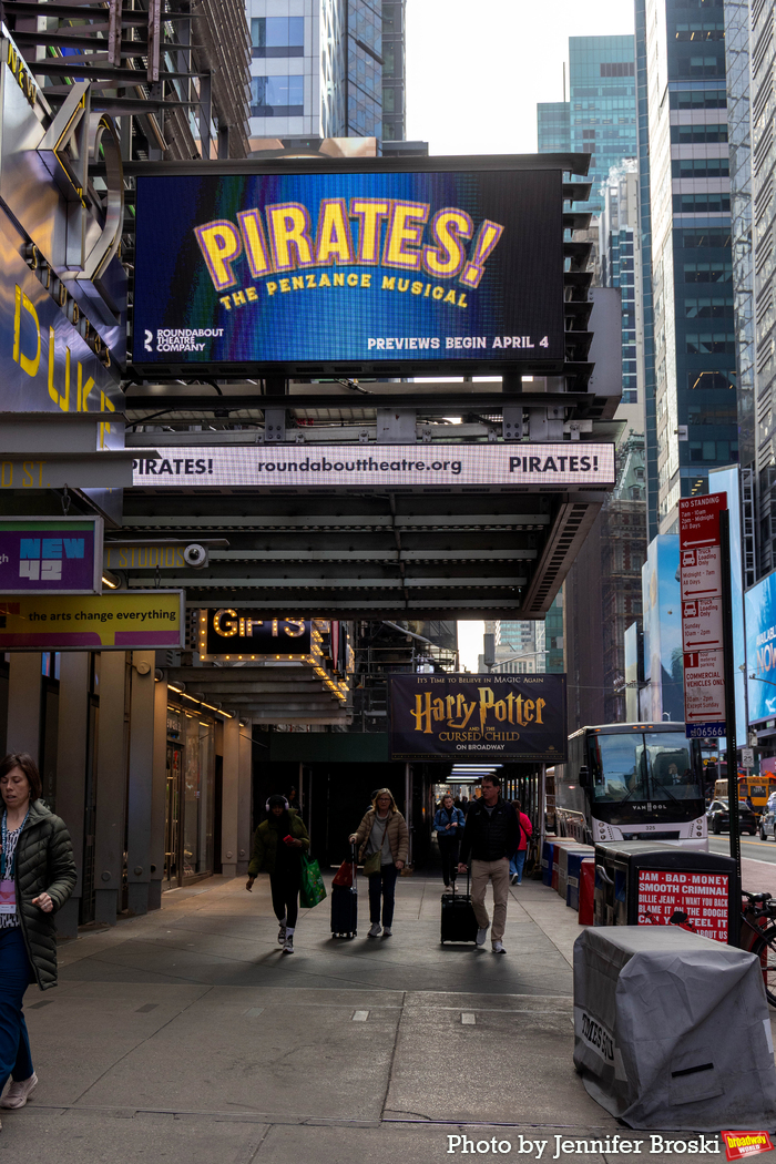 Up on the Marquee: PIRATES! THE PENZANCE MUSICAL Image