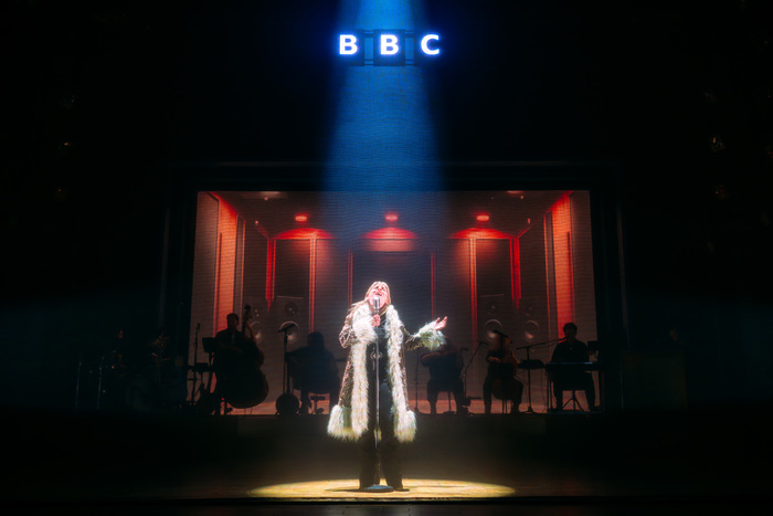 Photos: WILD ROSE At The Royal Lyceum Theatre Edinburgh Image