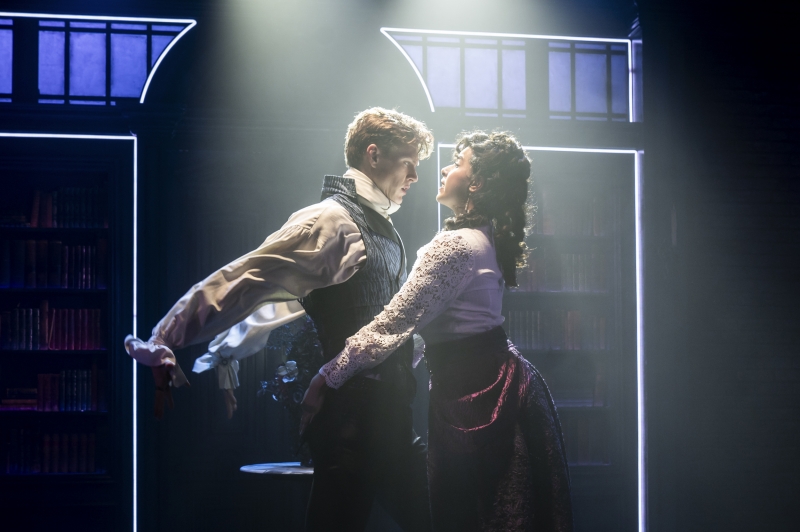 Review: DRACULA, A COMEDY OF TERRORS, Menier Chocolate Factory  Image