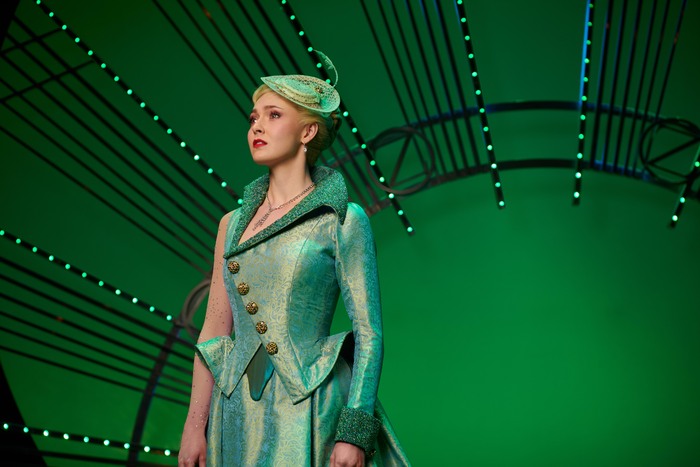 Photos: Emma Kingston, Zizi Strallen, and the New London Cast of WICKED  Image