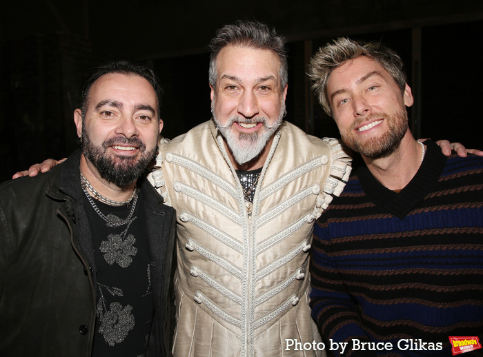 Photos: NSYNC's Chris Kirkpatrick and Lance Bass Visit Joey Fatone in & JULIET  Image