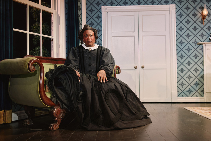 Photos: First Look at Tituss Burgess in OH, MARY!  Image