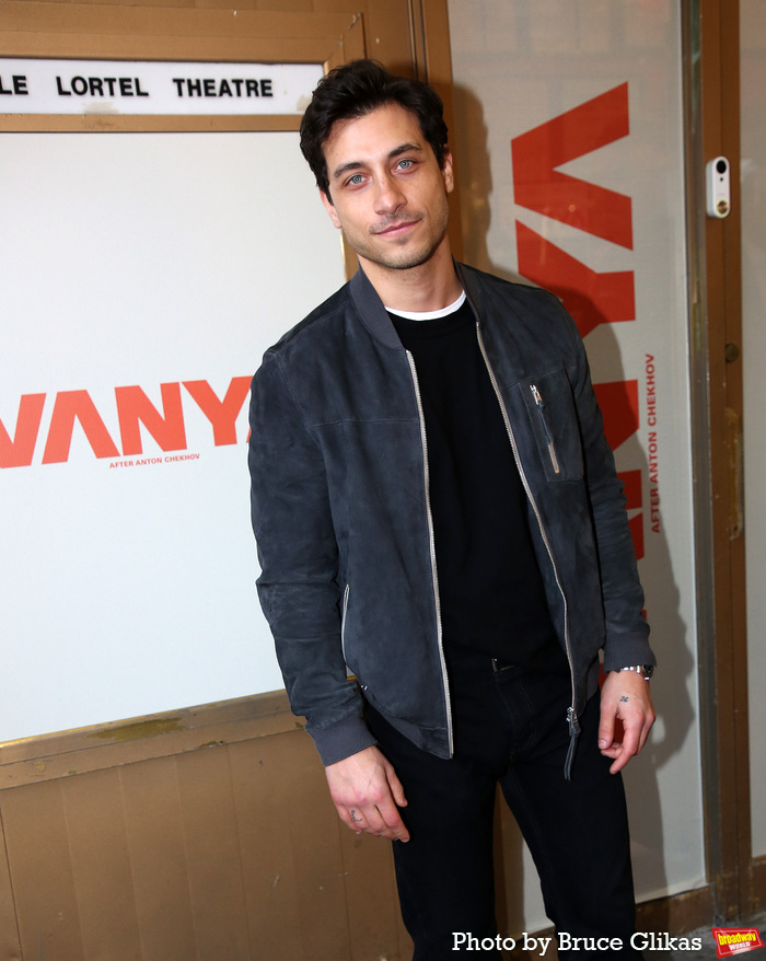 Photos: Andrew Scott and More on the VANYA Opening Night Red Carpet  Image