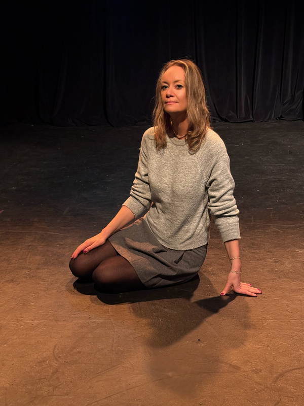 Photos: Joanna Pickering Stars In LARA'S JOURNEY At The Chain Theater Image