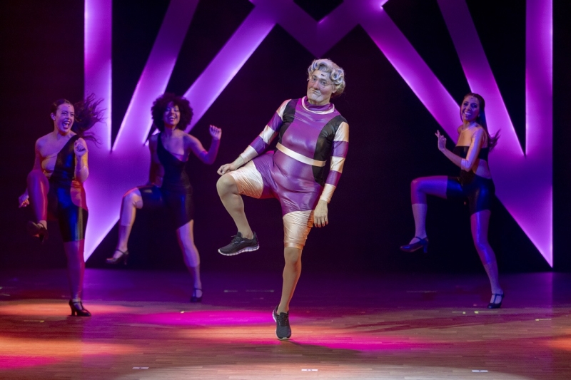 Fun and Delightful Musical UMA BABÁ QUASE PERFEITA (Mrs. Doubtfire) Opens in São Paulo  Image