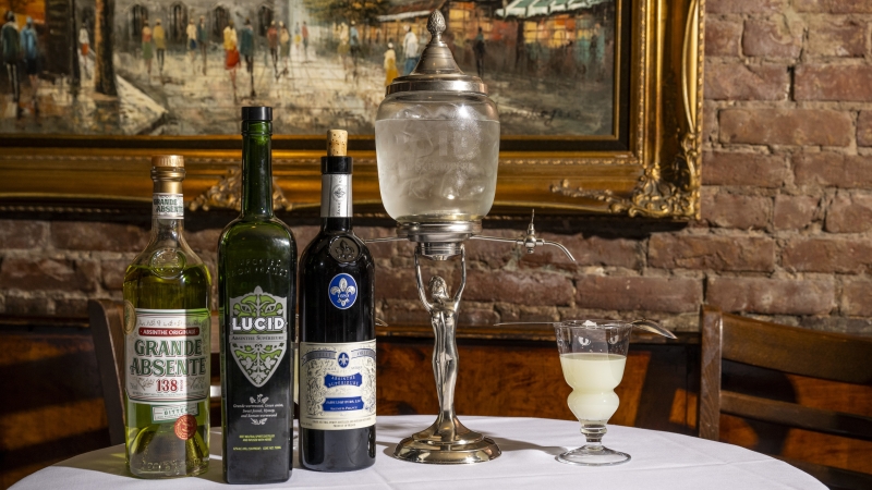 Review: LE RIVAGE on Restaurant Row Charms with Delectable French Cuisine Image