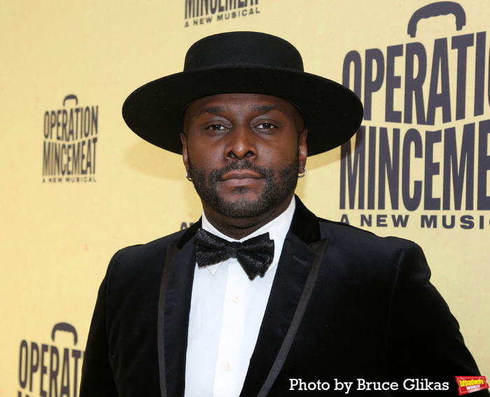 Photos: Stars Walk the Red Carpet on Opening Night of  OPERATION MINCEMEAT  Image