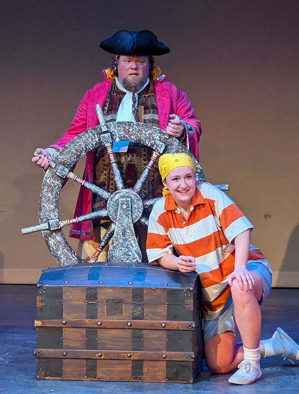 Photos: HOW I BECAME A PIRATE At Circa '21 Dinner Playhouse Image
