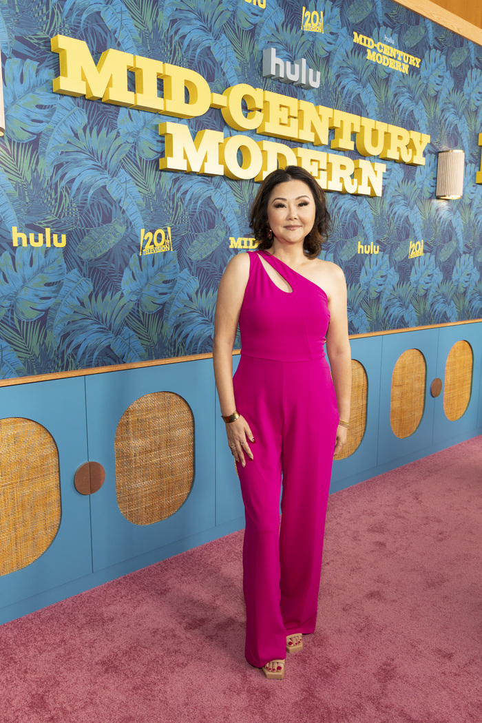 Photos: Hulu's MID-CENTURY MODERN Premieres In Los Angeles Image