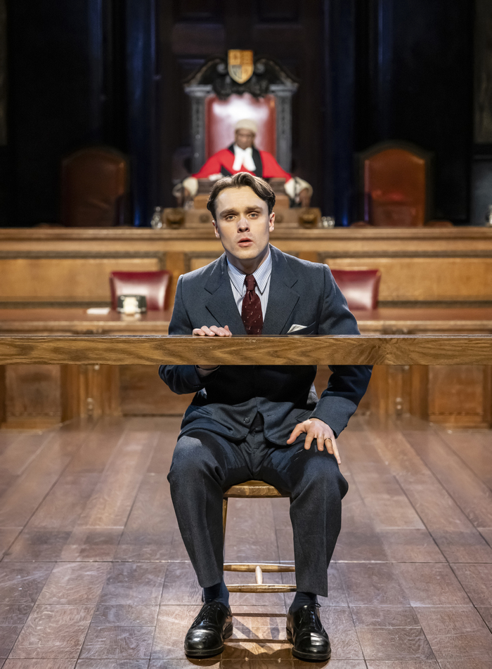 Photos: WITNESS FOR THE PROSECUTION New Cast Images Image