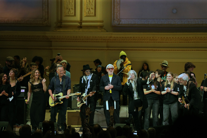 Photos: Bruce Springsteen, Johnny Depp, & More Take Carnegie Hall Stage for Patti Smith Celebration Image