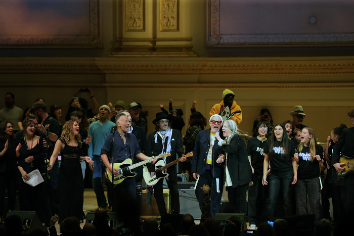 Photos: Bruce Springsteen, Johnny Depp, & More Take Carnegie Hall Stage for Patti Smith Celebration Image