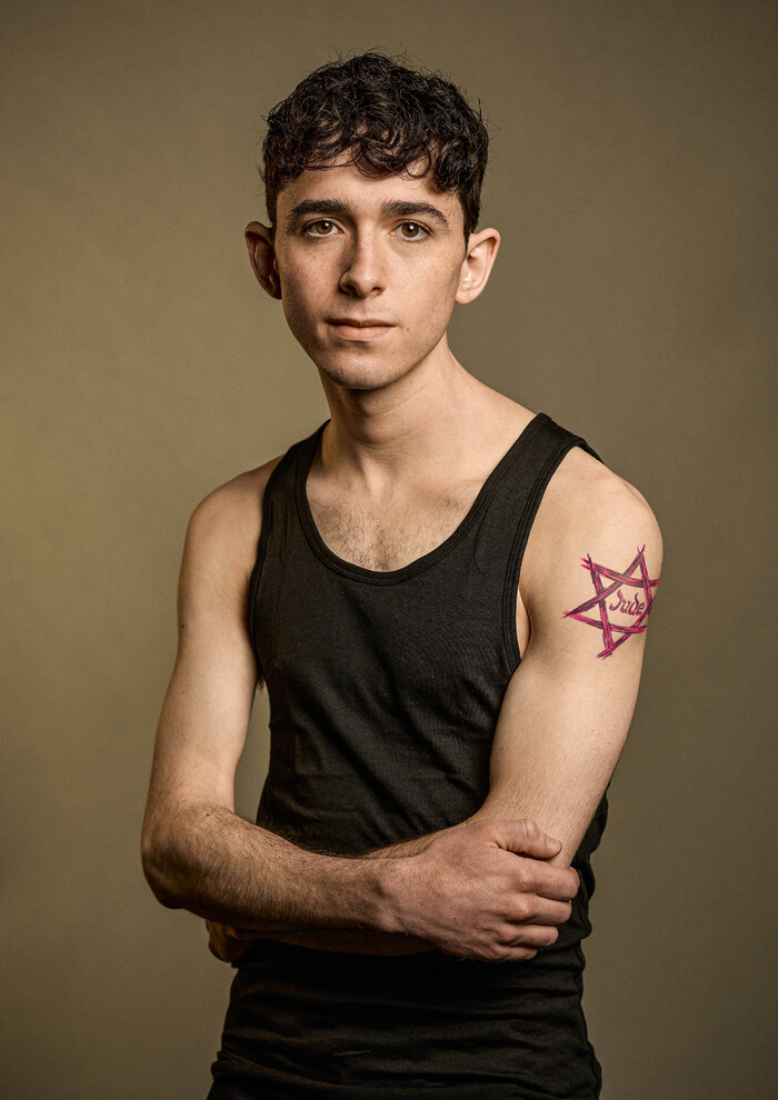 Photos: FAYGELE World Premiere at Marylebone Theatre First Look Image