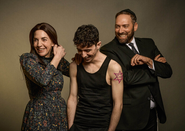 Photos: FAYGELE World Premiere at Marylebone Theatre First Look Image
