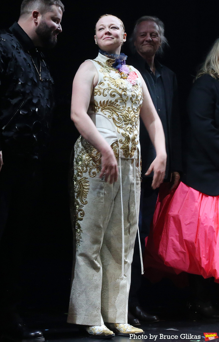 Photos: THE PICTURE OF DORIAN GRAY Opening Night Bows Image