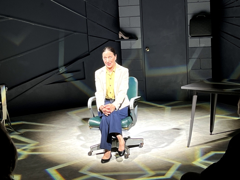 Review: I CARRY YOUR HEART WITH ME is captivating and resonant at Horizon Theatre Company Image