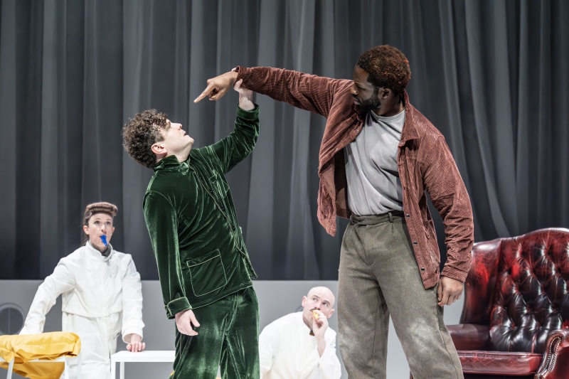 Review: RHINOCEROS, Almeida Theatre Image