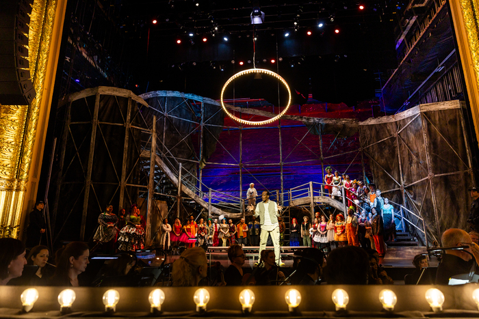 Photos: RODGERS & HAMMERSTEIN'S CAROUSEL at Boston Lyric Opera Image