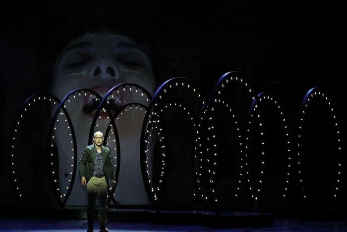 Photos: Futuristic Production of FOLLIES Premieres at Volksoper Wien  Image