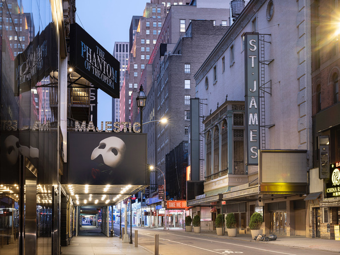 Photos: Sneak Peek of Photos from Mark S. Kornbluth's DARK Series Image