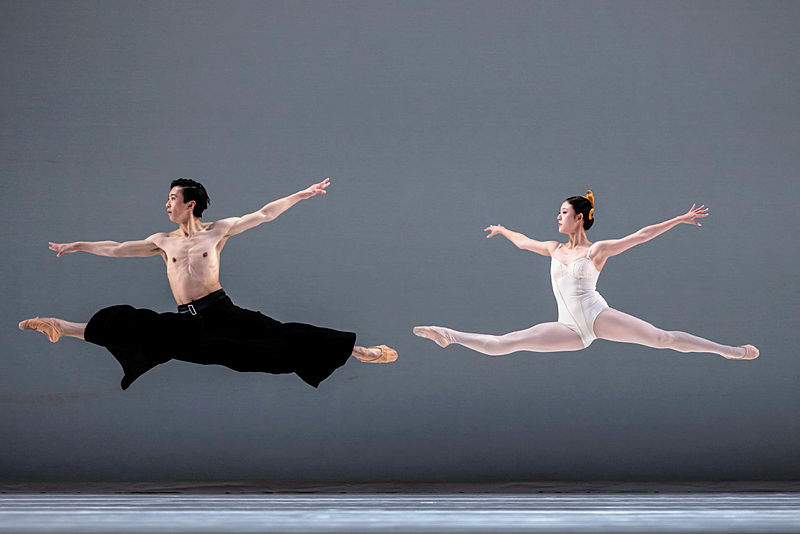 Review: VAN MANEN: DUTCH GRANDMASTER at San Francisco Ballet Image