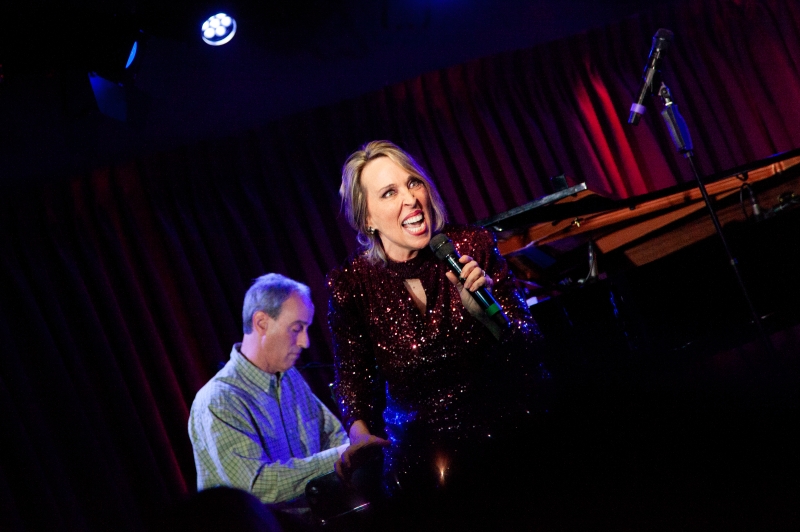 Photos: THE LINEUP WITH SUSIE MOSHER Debuts at The Green Room 42 Image
