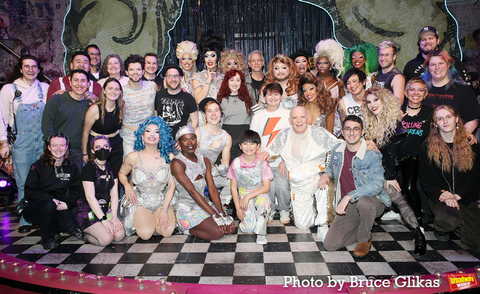 Photos: Inside Chappell Roan's Visit to DRAG: THE MUSICAL Image