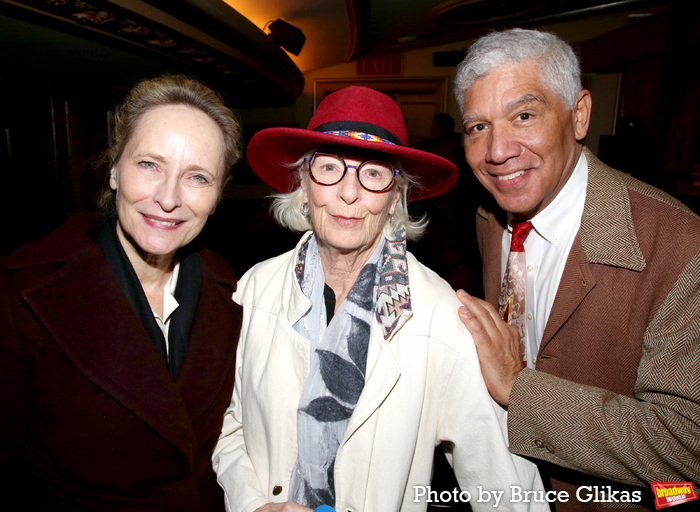 Laila Robins, Jane Alexander and Peter Francis James Photo