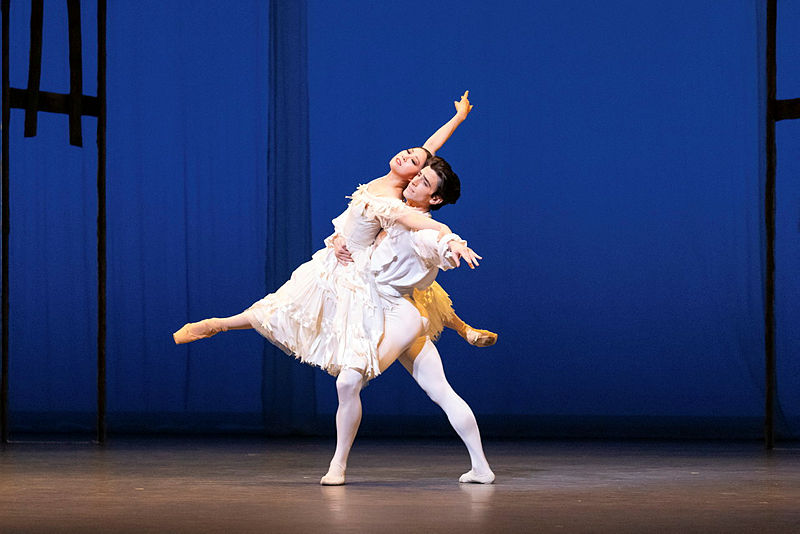 Review: BROKEN LOVE at San Francisco Ballet Image