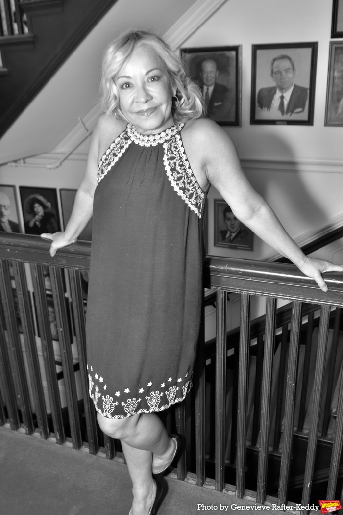 Photos: Noel Coward's HAY FEVER at Gingold Theatrical Group  Image