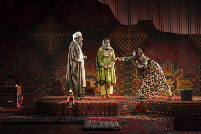Photos: A THOUSAND SPLENDID SUNS At Birmingham Rep Image