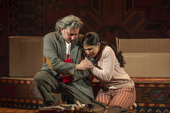Photos: A THOUSAND SPLENDID SUNS At Birmingham Rep Image
