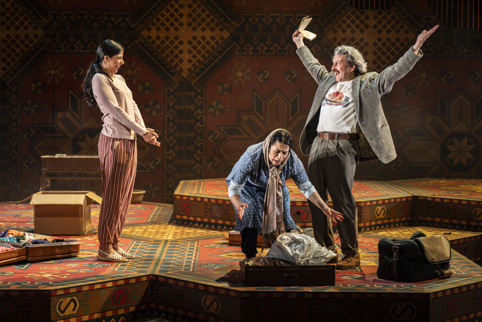 Photos: A THOUSAND SPLENDID SUNS At Birmingham Rep Image