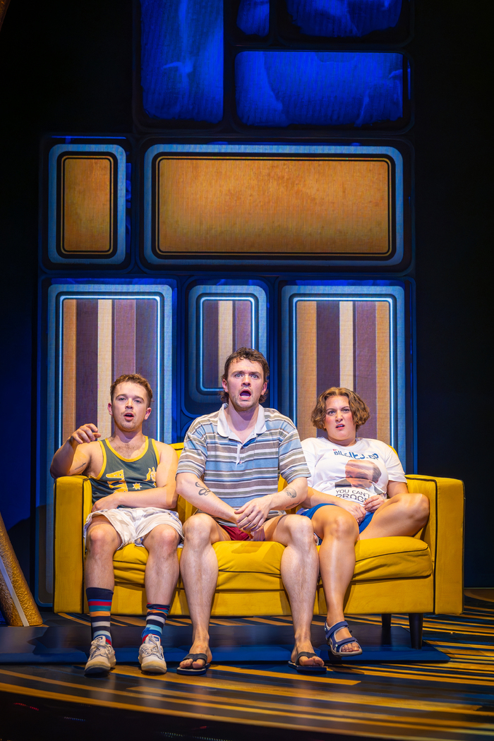 Photos: MURIEL'S WEDDING THE MUSICAL at Curve Theatre First Look Image