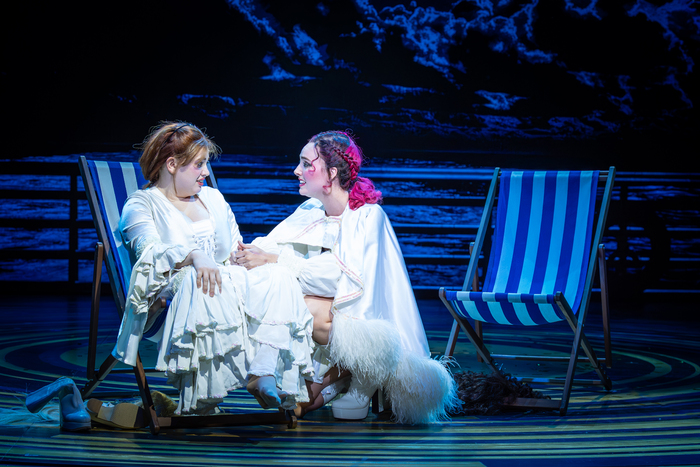 Photos: MURIEL'S WEDDING THE MUSICAL at Curve Theatre First Look Image