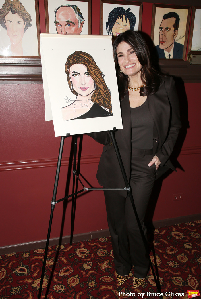 Idina Menzel Photo