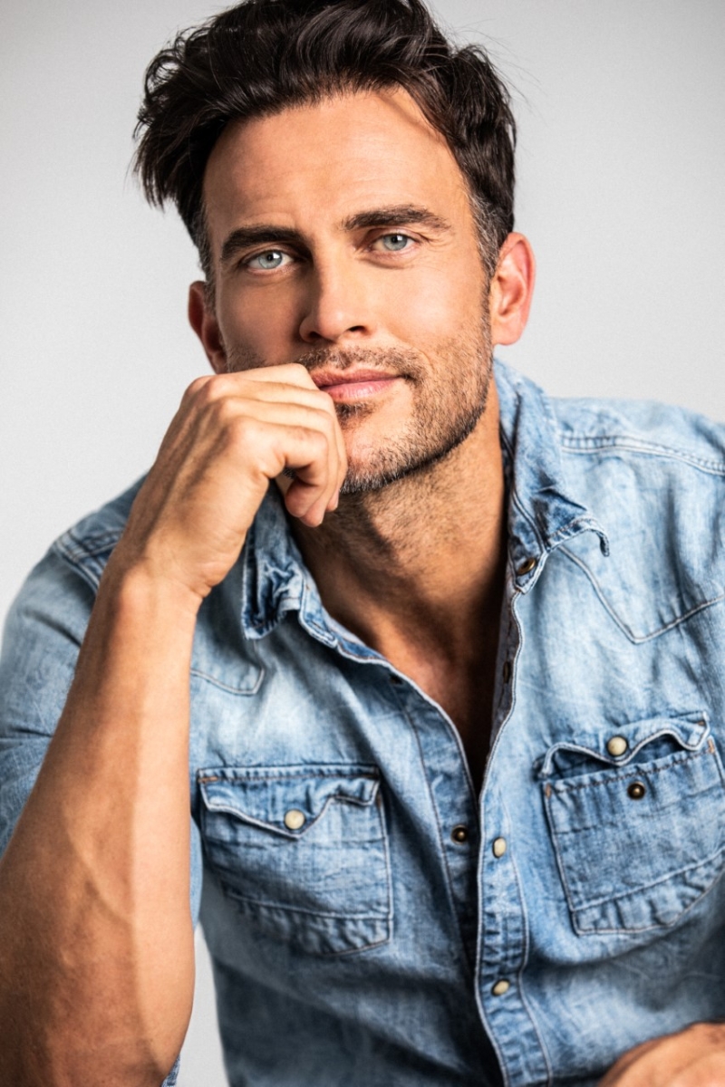 Review: Cheyenne Jackson Makes OC Cabaret Debut at Segerstrom Center Image