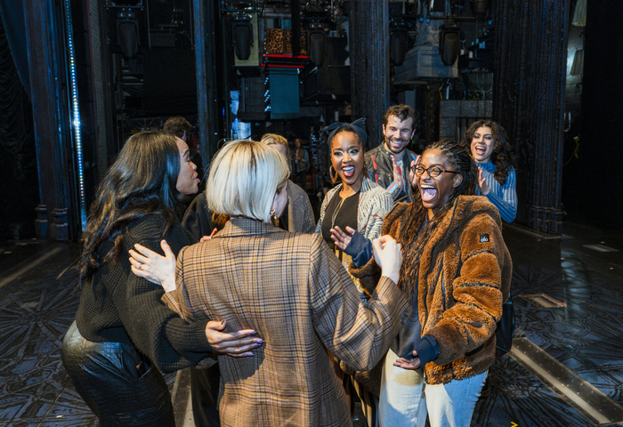 Photos: Michelle Williams Meets Michelle Williams At DEATH BECOMES HER Image