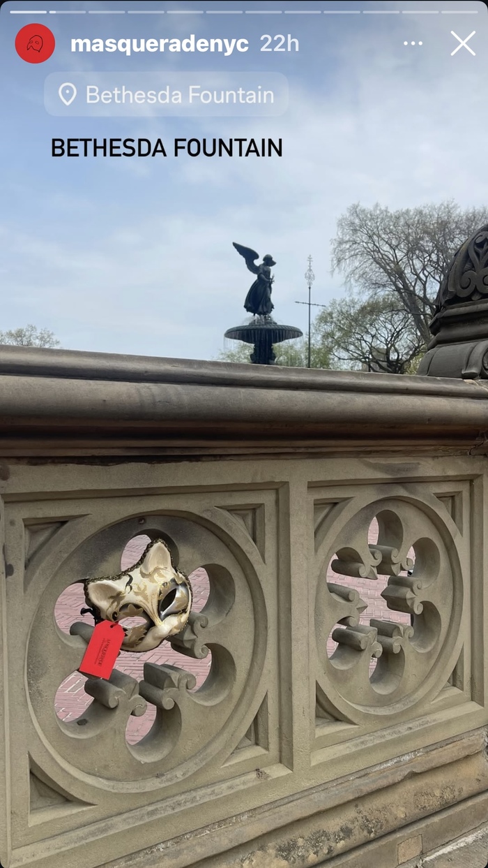 Photos: PHANTOM Return Teased With Masquerade Masks Appearing Around the City Image