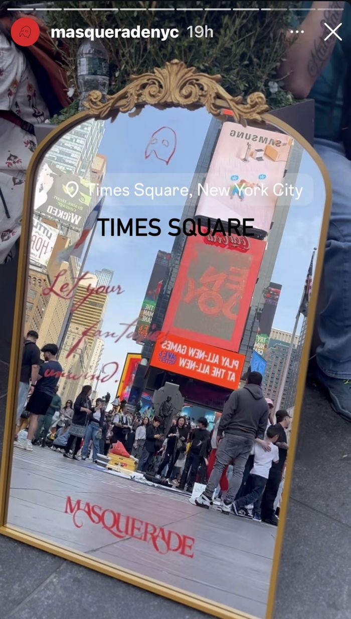 Photos: PHANTOM Return Teased With Masquerade Masks Appearing Around the City Image