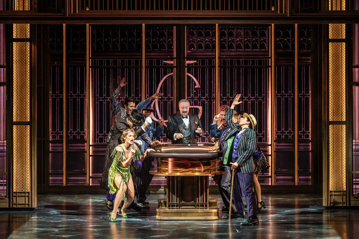 Photos: THE GREAT GATSBY in London's West End Image