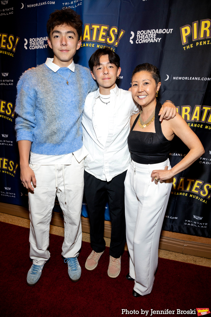 Photos: PIRATES! THE PENZANCE MUSICAL Opening Night Red Carpet  Image