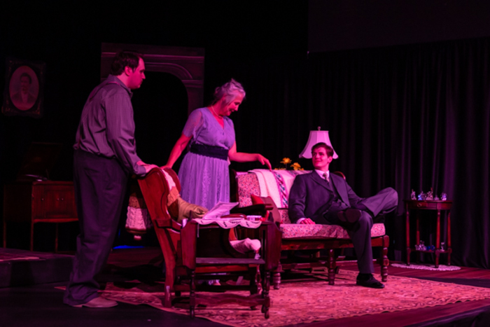 Photos: THE GLASS MENAGERIE At Hilliard Arts Council Image