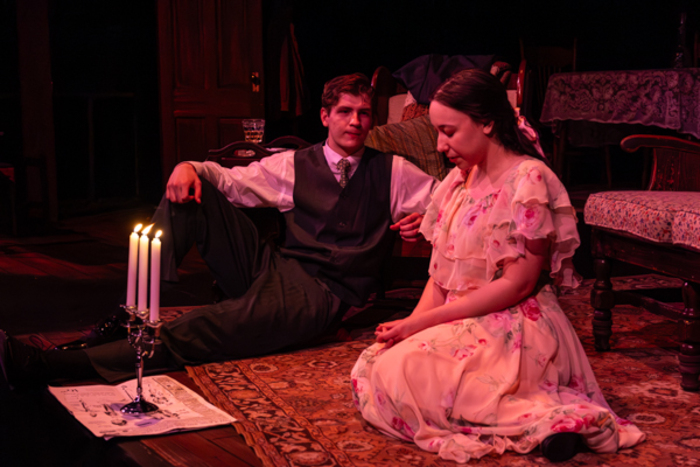 Photos: THE GLASS MENAGERIE At Hilliard Arts Council Image