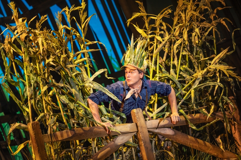 Review: Go Ahead and Get SHUCKED at Dr. Phillips Center For The Performing Arts Image