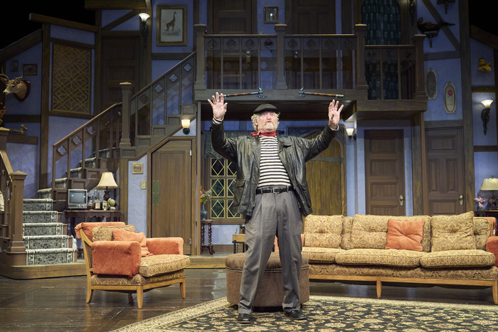 Photos: NOISES OFF at Great Lakes Theater Image