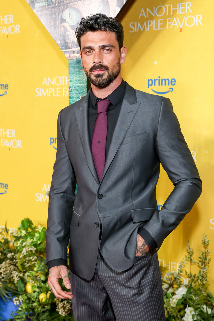 Photos: Patti LuPone, Andrew Rannells, & More at NYC Screening of ANOTHER SIMPLE FAVOR Image