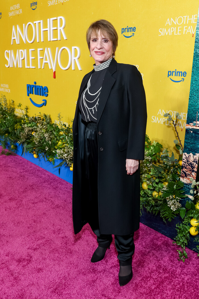 Photos: Patti LuPone, Andrew Rannells, & More at NYC Screening of ANOTHER SIMPLE FAVOR Image