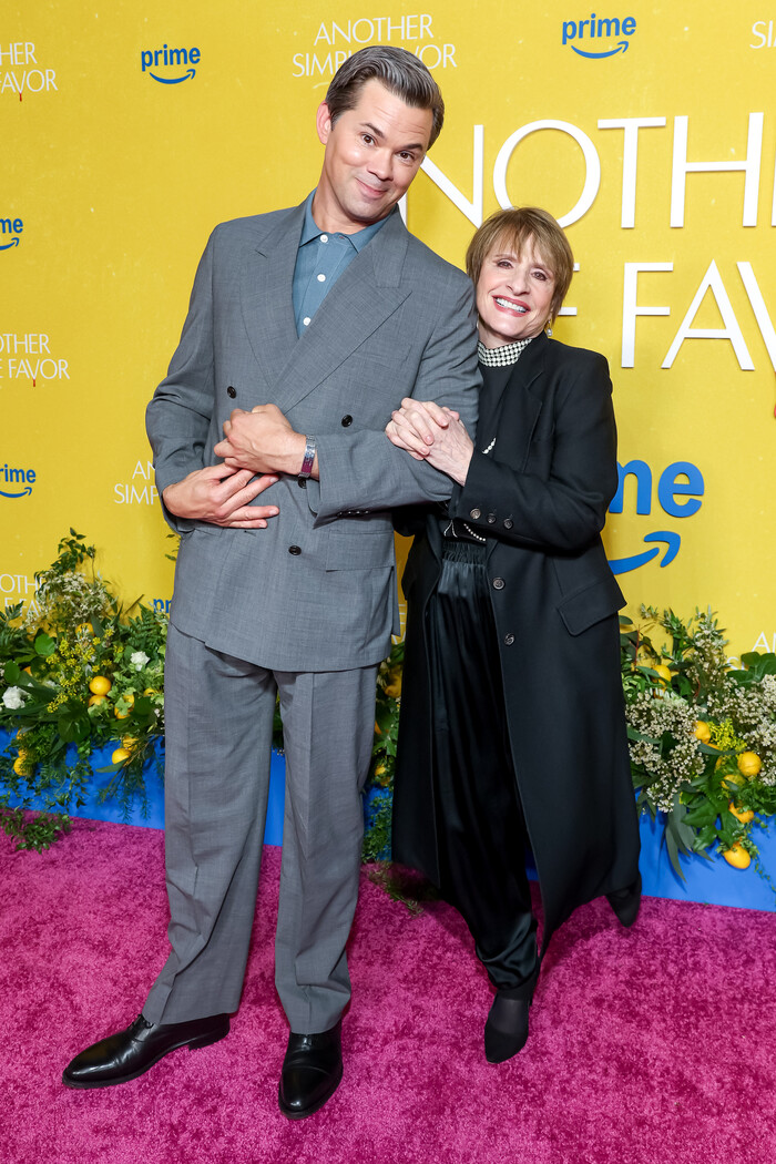 Photos: Patti LuPone, Andrew Rannells, & More at NYC Screening of ANOTHER SIMPLE FAVOR Image
